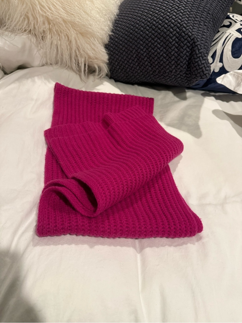 Women's Fuchsia Ribbed Knit Scarf - Picture 2 of 2
